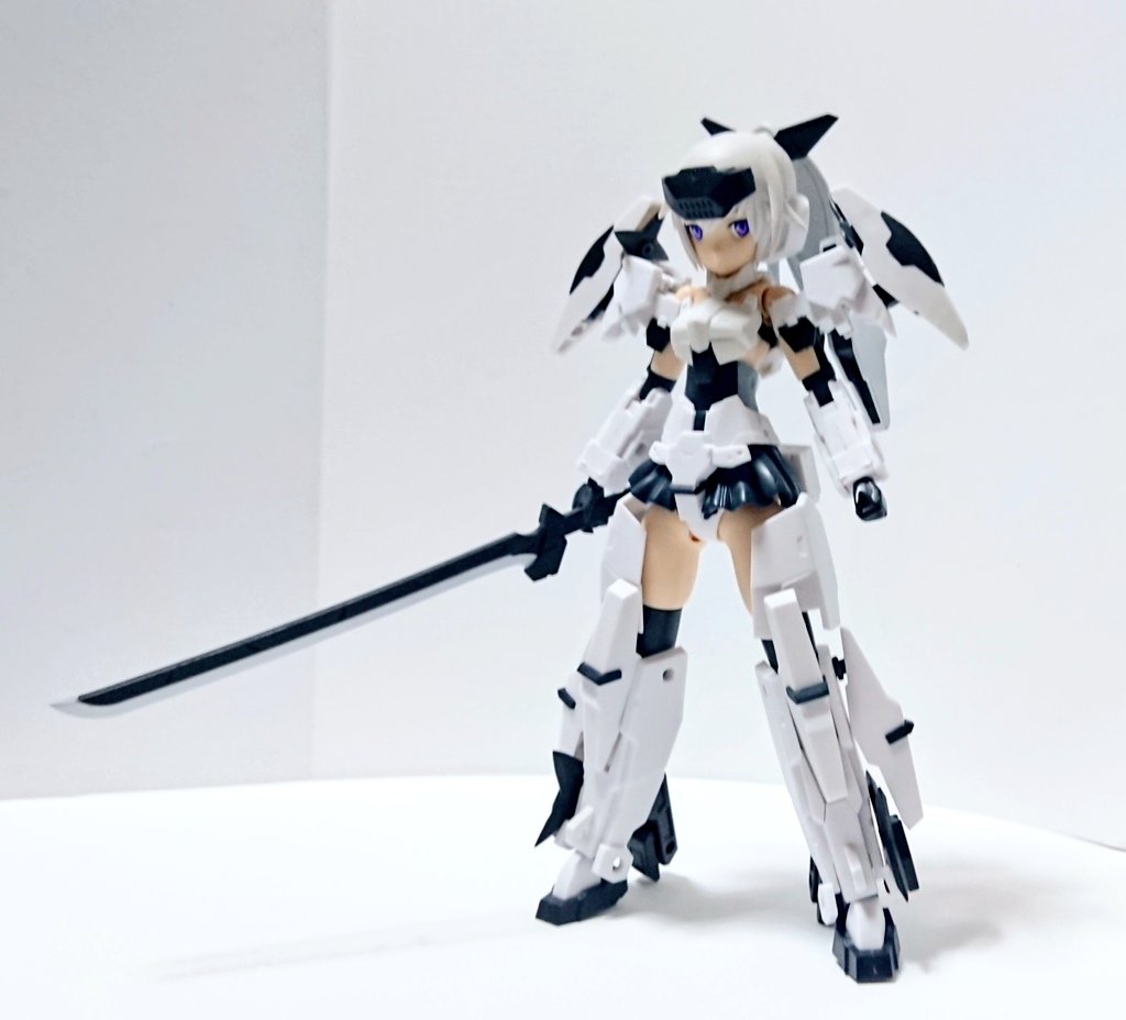 Faガール Twitterまとめ 白迅雷のヴァイスブリッツリッター完成しました 他 モデラーズ速報