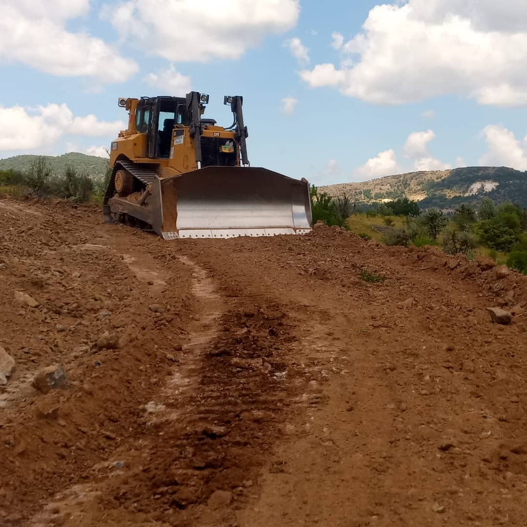 ASefligi's tweet photo. - Saray Mahallesi Arazi Yolu Açım Çalışması 
- Köst  -  Başören Grup Yolu Reglaj Çalışması 
@atila_celik06 @haliltuncay06 @erolguler06 https://t.co/kVqJJ4Isyh