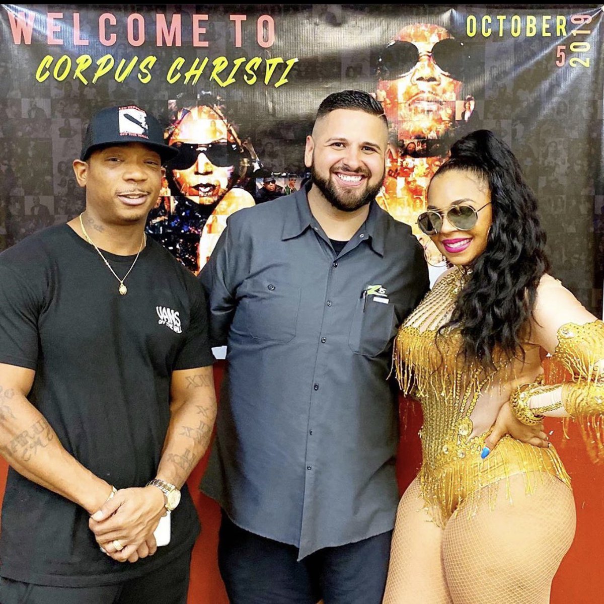 DLUNA123's tweet photo. #TBT Missing those @hotz95 presents concerts at @ConcreteStreet! @russdiemon β’ @jarule + @ashanti β’ @Migos β’ @Tip #LiveMusic #Concert #HotZ95 #RadioLife #CorpusChristi https://t.co/wLxrZwRYBE
