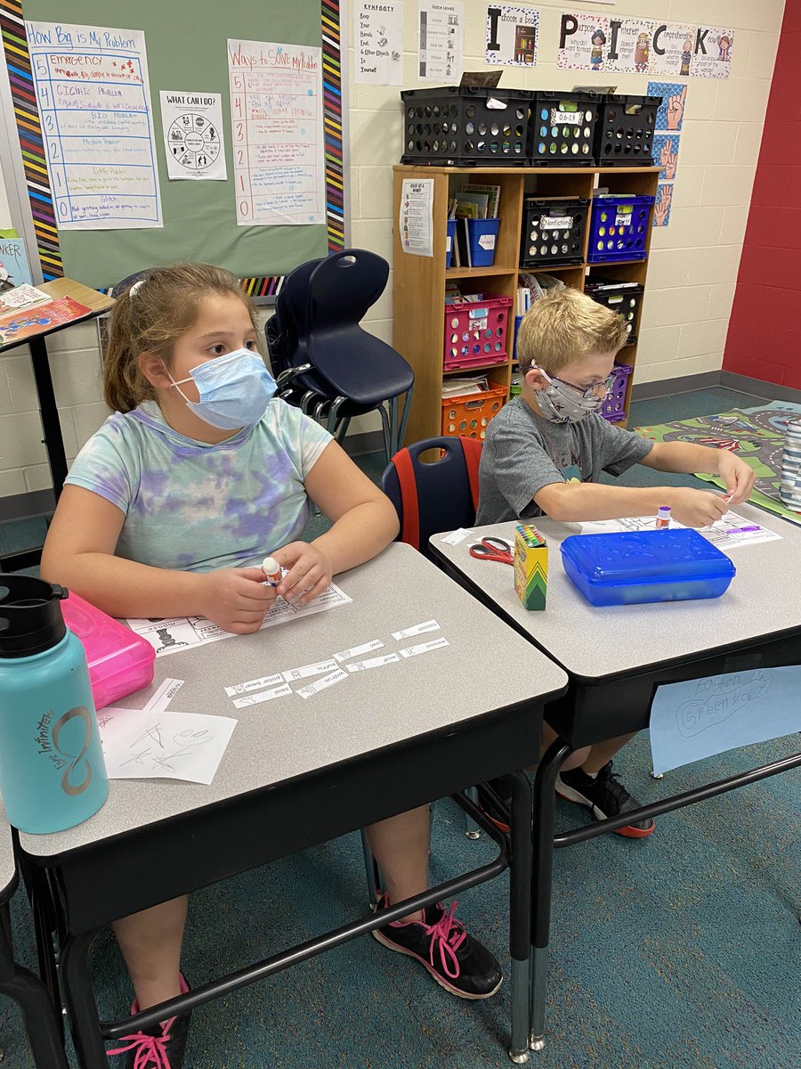 Mrs. Goosey’s If I Ran a Zoo class learned about animals while practicing their alphabetizing today at Summer SOAR! #GVSOAR2020 #SPSOAR2020 <a href="/bar_sni/">Sni-A-Bar Elementary</a> <a href="/point_stony/">Stony point</a>