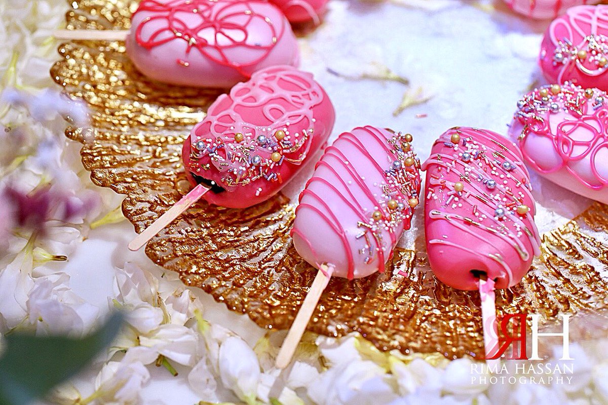 1DerPhool's tweet photo. How Sweet 🍭
.
Decorated by @TaWeddings ✨ https://t.co/n733jUDtAt