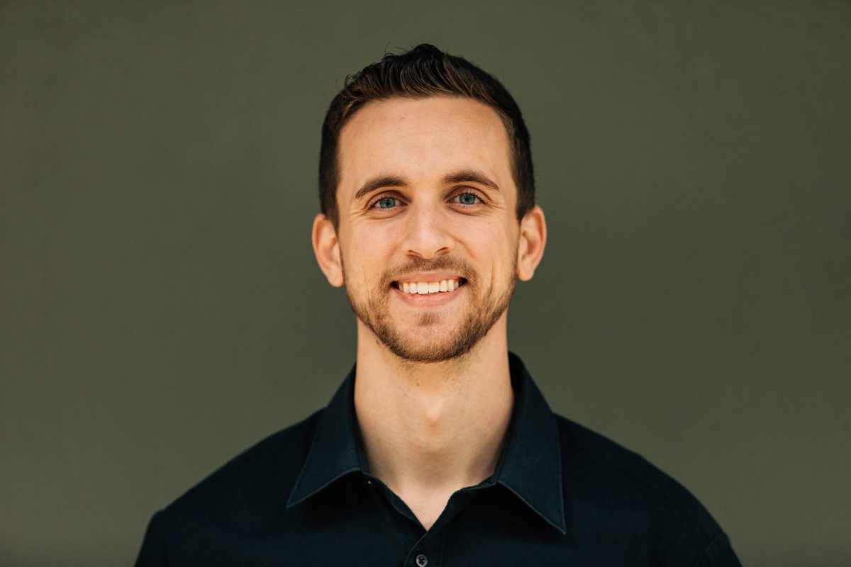 FudgeInsurance's tweet image. Happy Birthday to our CFO, Jared! 🎉