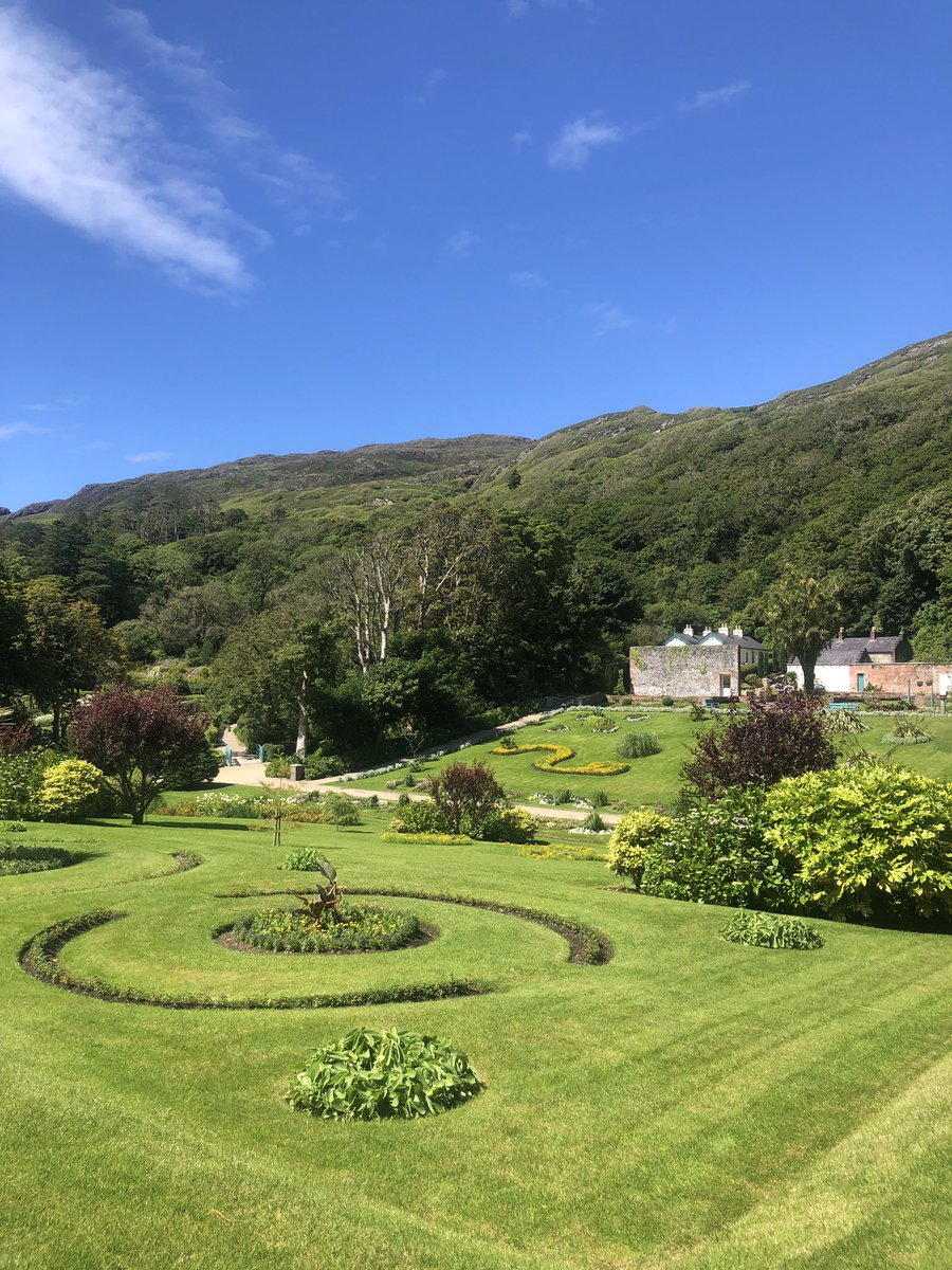 clare_duignan's tweet photo. #Victorian Walled Garden, Kitchen Garden, #Herbacious Border, and the sweetest plant I almost stole at beautiful @Kylemore today! Notice the empty paths-go around 10.30am opening time +you will almost have the place to yourself! @Failte_Ireland #MakeABreakForIt https://t.co/p12Vb4S8vJ