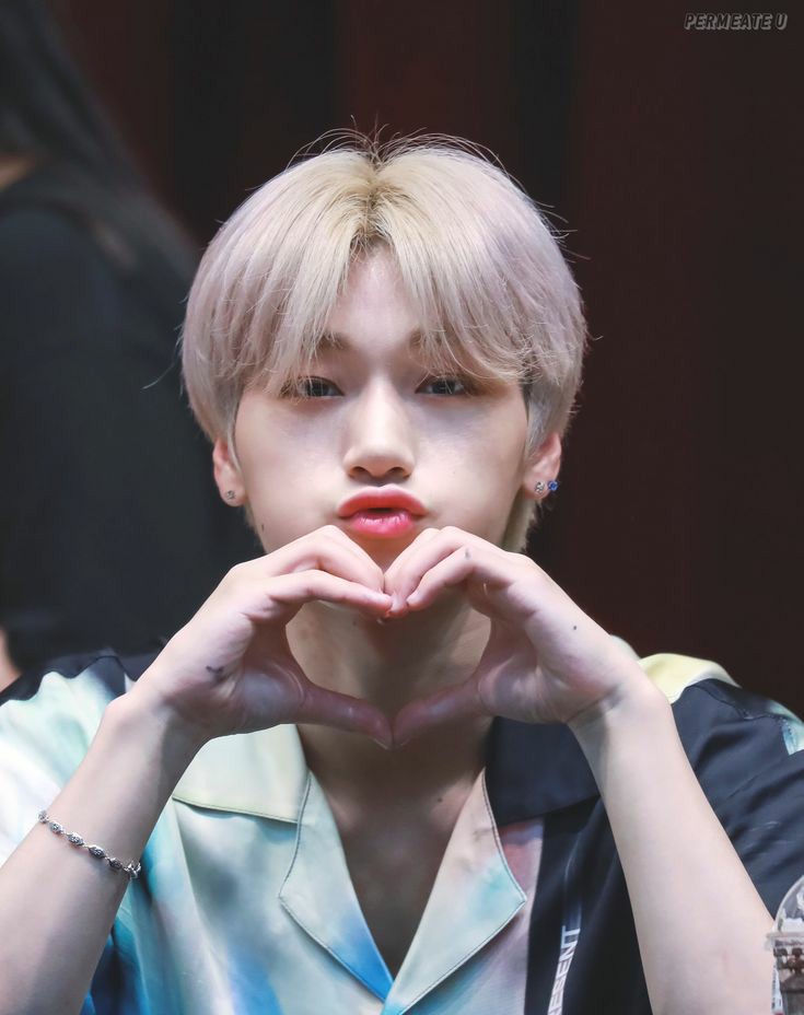 magic_shopily's tweet photo. Por passar uma energia tão boa para todos ao seu redor e principalmente por você ser essa pessoa maravilhosa que você é. Feliz aniversário anjo, espero que você tenha muitos anos de vida, saúde, paz e felicidade, que todos os seus sonhos de realizem [+]
#HAPPY_SAN_DAY https://t.co/E1yTsl6WLz
