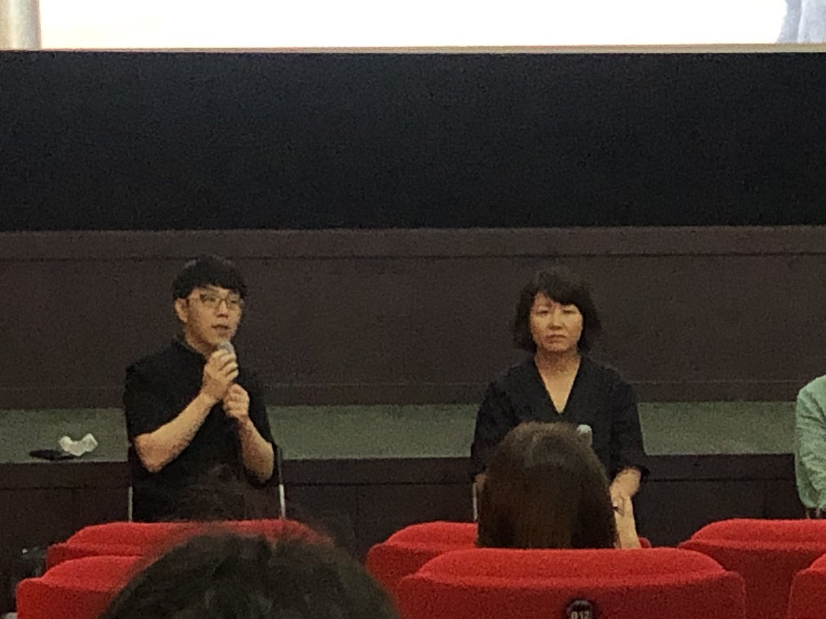 <욕창> 이동진평론가, 감독 배우분과 함께하는 인디토크. 연극적 요소와 생생한 캐릭터가 살아있는 영화. 보이는 것보다 더 깊이들여다봐야 아는...