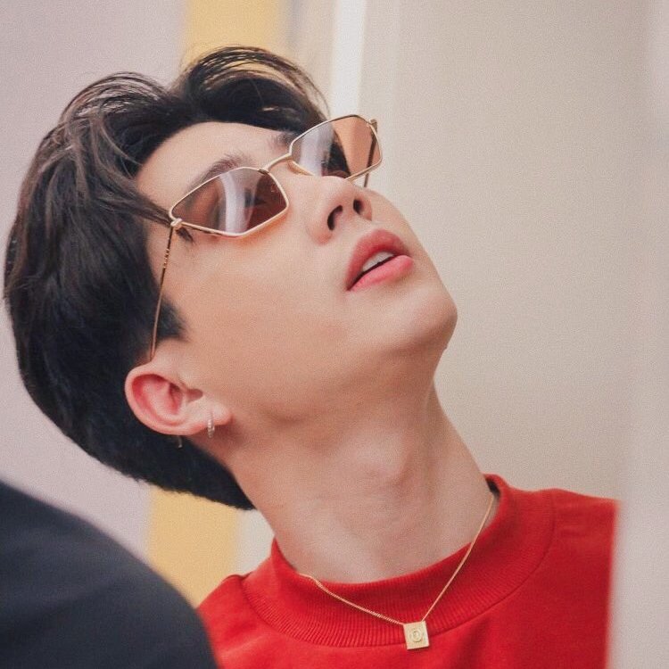 Adulkittiporn Family in SUNGLASSES—   #offjumpol  #gunatthaphan  #winmetawin  #chimonwachirawit