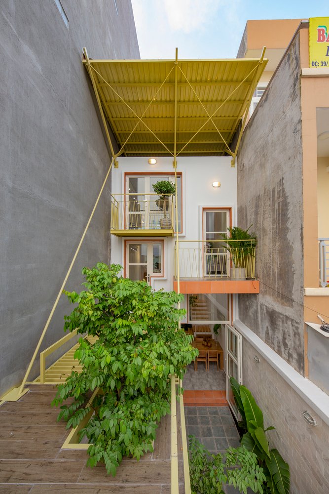 vol_zero's tweet photo. Double Roof House by Khuon Studio
#VIETNAM
#volumezero
#volumezerodesign
#design
#building
#urban
#exterior
#architectural
#volzero
#architecture
#architecturelovers
#architect
#architects
#home
#house
#rt
#retweet https://t.co/TnvDi6mFhD