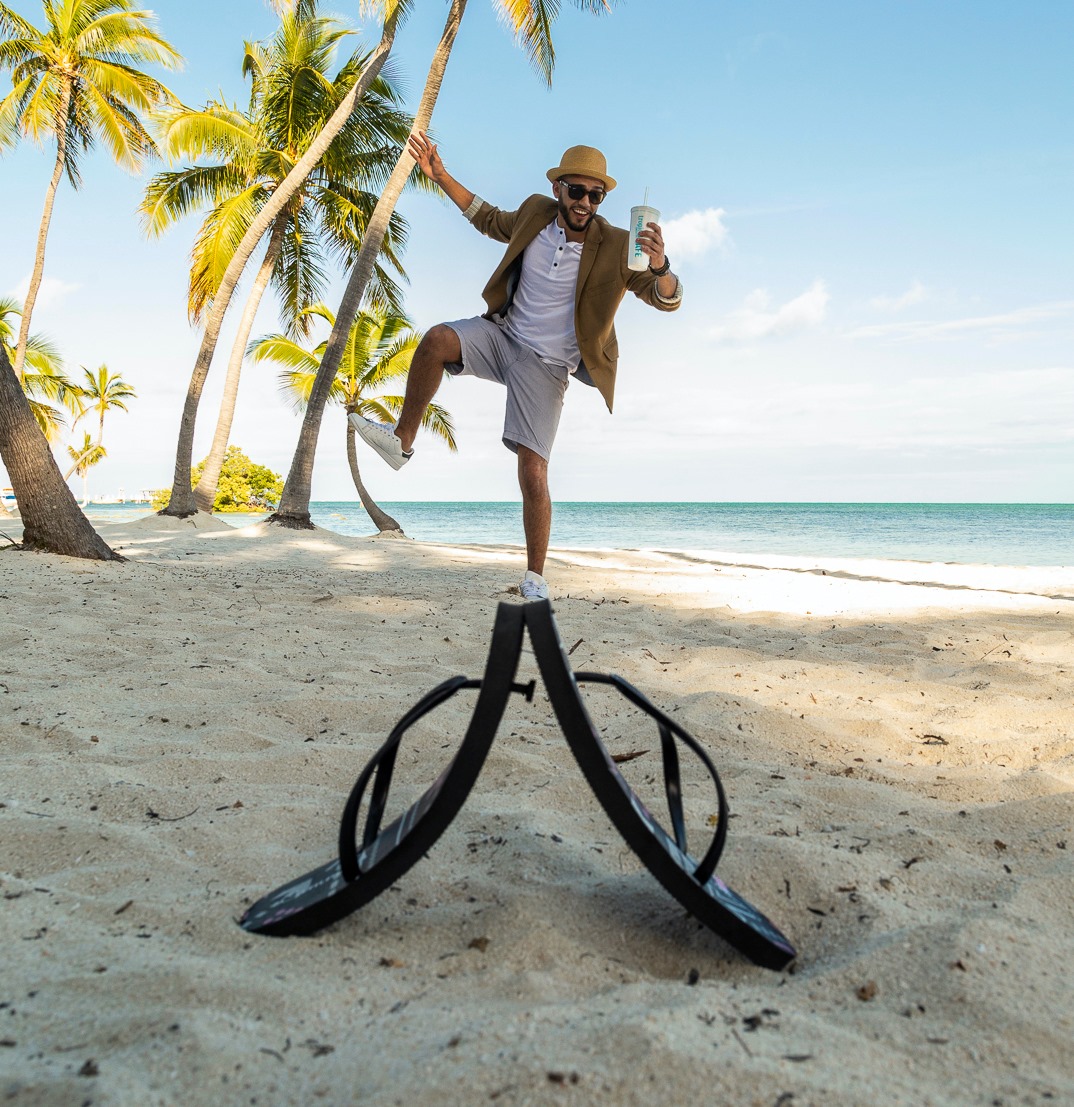 What do flip-flops and smoothies have in common? They’re both perfect for the beach! 🏖