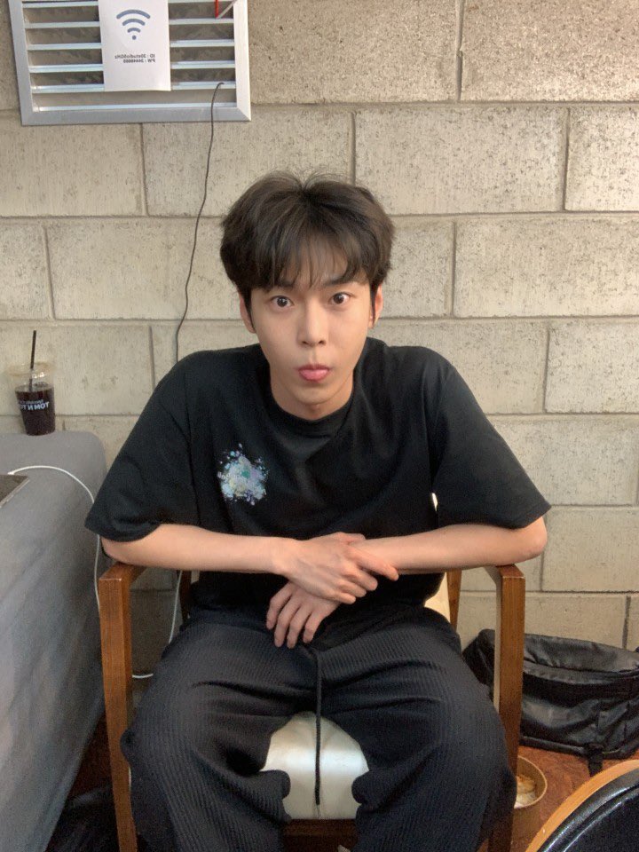 HittochiHitto's tweet photo. ขี้เลียนแบบ :p https://t.co/Nh1s7VYOTX