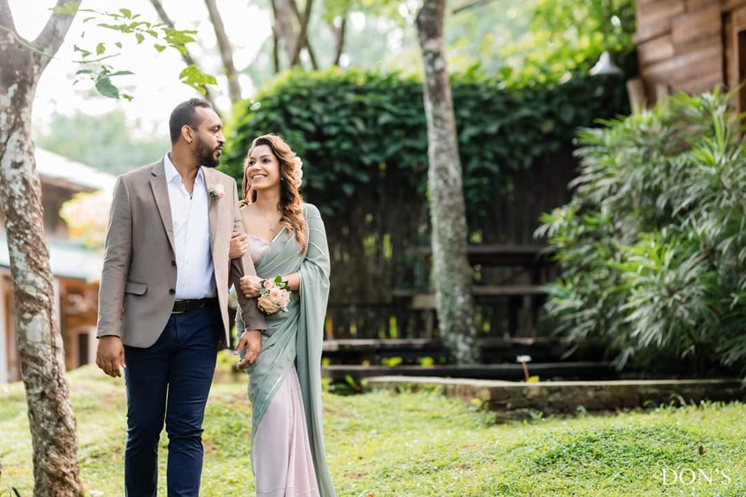 DonsDotLK's tweet photo. Now taking bookings for 2020/2021! 📸
If you like us to be there on your big day, contact us on +94715964643 and book us now!
.
.
.
.
#srilanka #photographer #weddingphotography  #weddingphotographer #donsdotlk #donharithgamage #photography #colombo #srilankanwedding #picoftheday https://t.co/N2S4MmP3l0