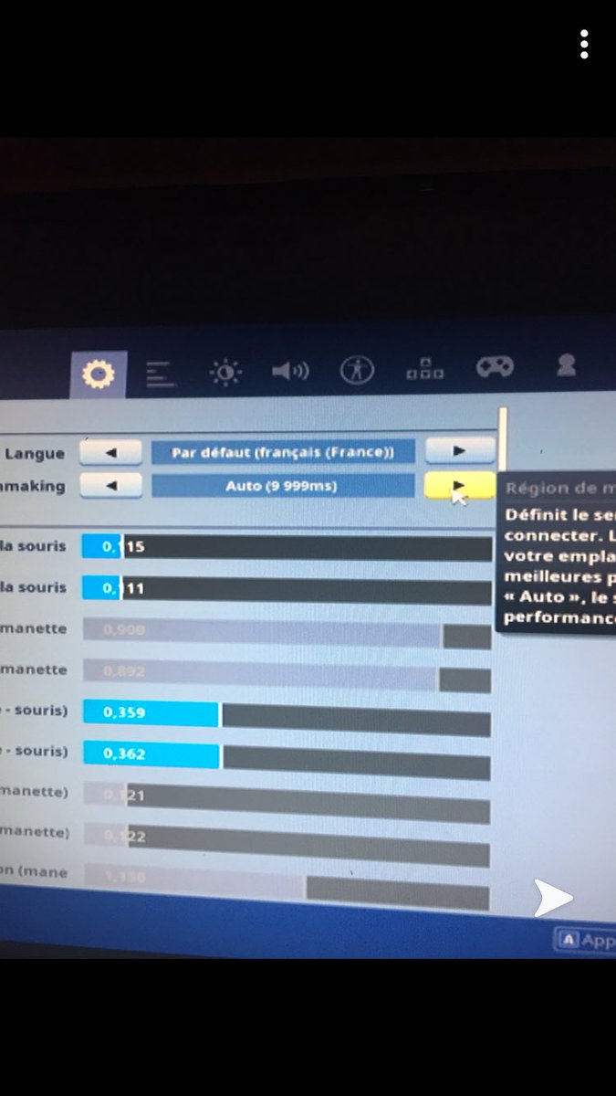 Fortnite62News's tweet photo. Quand j’avais pas la fibre y’avait pas pire que moi 😂😭#Fortnite #fibre https://t.co/yVHKDj0Tuy