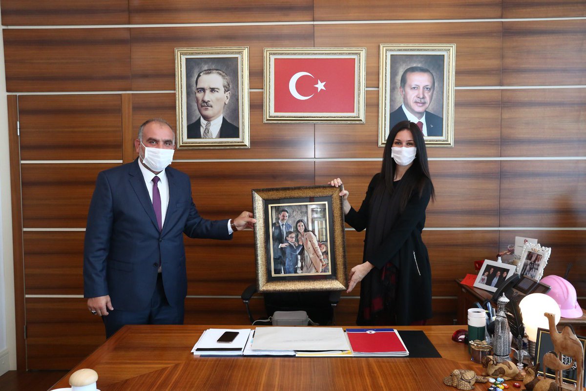 Çiğdem Karaaslan (@ck_samsun) on Twitter photo AK Parti Genel Merkez’imizde bir araya geldiğimiz #Canik Belediye Başkanımız Sn. <a href="/ibrahimsandikci/">İbrahim Sandıkçı</a> ile ilçemizin taleplerini ve yeni yatırım planları ile projeleri değerlendirdik. AK Parti Genel Merkez’imizde bir araya geldiğimiz #Canik Belediye Başkanımız Sn. <a href="/ibrahimsandikci/">İbrahim Sandıkçı</a> ile ilçemizin taleplerini ve yeni yatırım planları ile projeleri değerlendirdik.