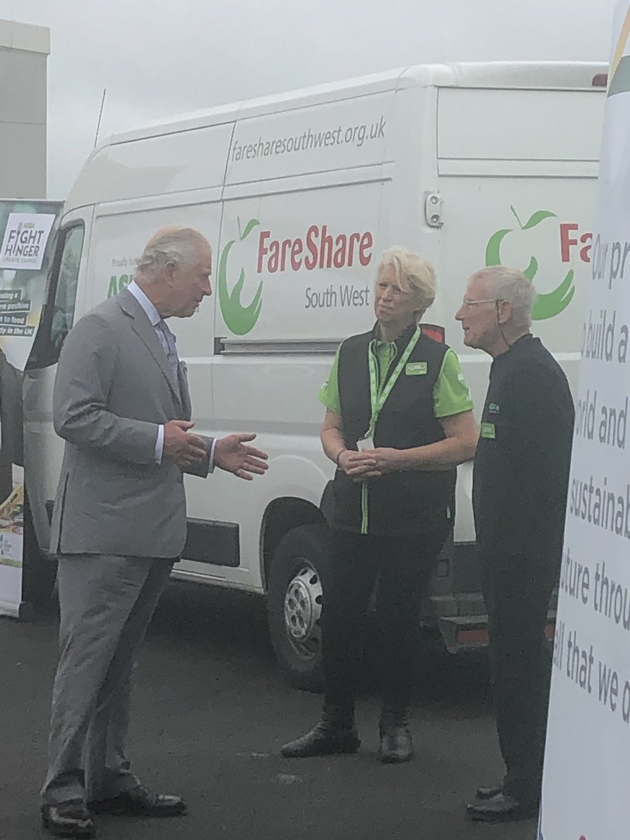 Clair_asdaPR's tweet photo. Fantastic experience for @asda colleagues at Bristol CDC &amp; @asdapatchway who today met The Prince of Wales and The Duchess of Cornwall- who came to thank them for their efforts during the pandemic. https://t.co/kS32NILFhm