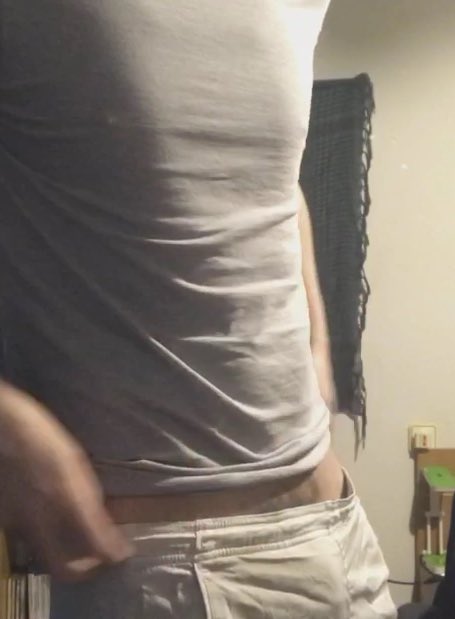 Deivid_Wayne's tweet photo. Quién quiere ver lo que hay debajo ? 😏😏 #findom #cashmaster #cashslave #humanwallet #humanatn #alphamaledom #maledom #cashcow #paypig #cajerohumano #gay https://t.co/UBaBYX2hRY