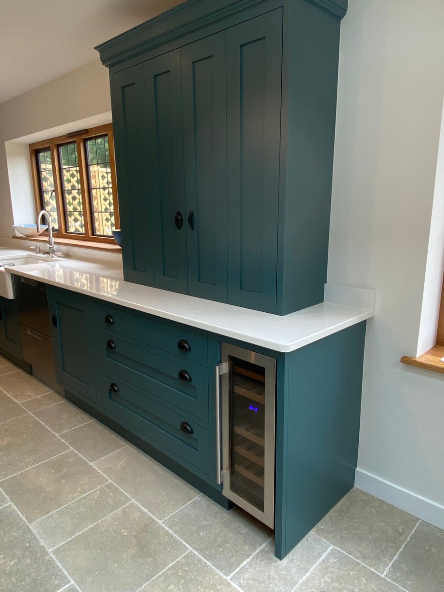 Another lovely image sent in by Seymour and Partners in Guildford, loving the colours on this one!

This features our dual zone 300mm wide model the DAU-17.57DSS and yes, we have this in black and white as well.

Read more here: dunavox.com/en/product/dun…