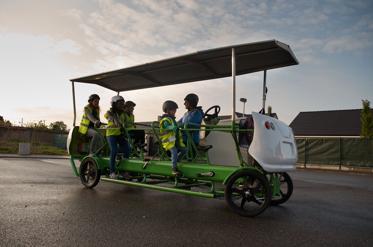 S'Cool Bus tweet media