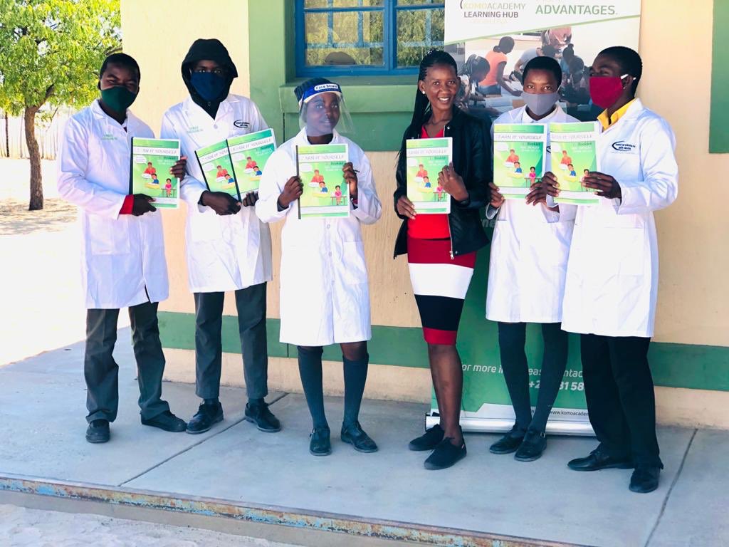 WokoMbadja's tweet photo. Today was the first phase of the handing over of the 125 chemistry and physics books worth N$ 10 000I donated to Thomas Tutaleni Secondary school in the Okalongo constituency. I hope this will make their journey easier. Thank you KOMOACADEMY for the coming through my brother 🙏👌🏿 https://t.co/MOQq4xHqEo