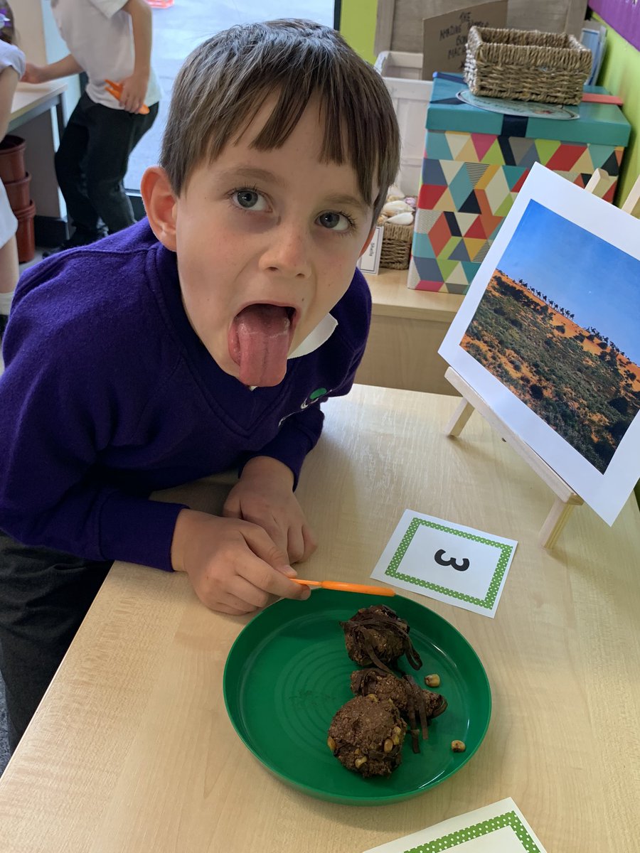 Apollo_Class's tweet photo. Things you never thought you’d say... until becoming a teacher... “so, let’s investigate the poo” **DISCLAIMER**It’s not real poo! But the children didn’t know that until after**
They had to work out if it came from a carnivore, omnivore or herbivore. Such fun! @FairfieldsPrim1 https://t.co/Dw0pWleyHT