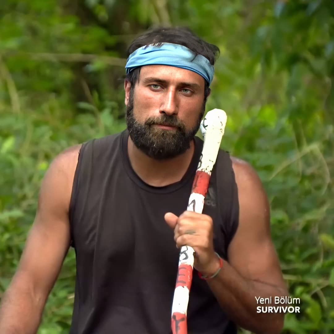 VEE HERKES HAZIR. 2.DOKUNULMAZLIK OYUNUNU BERKAN KARABULUT KAZANIR DİYORUM. ADAY OLARAK YASİN OBUZ'U SÖYLER. ELENEN İSİM PROFİLİM DE OLACAK TAKİPTE KALIN #survivor2020