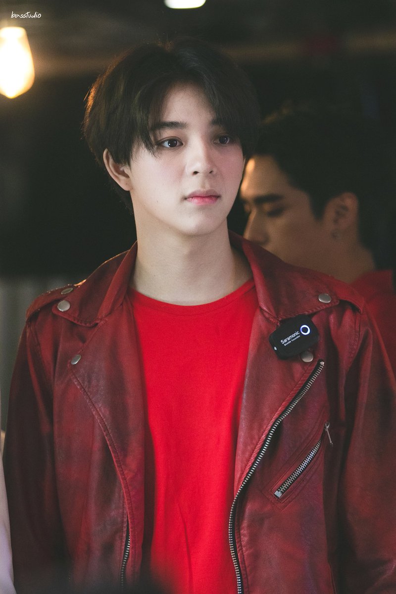bbasstudio's tweet photo. '(04.07.20 )... @basjtr ...
 Shopee Live Grand Opening  Taokaenoi Official Store 💛 '

.
🐳
.

#บาสเด็กอ้วนที่แท้จริง 
#TKNxSB5LiveShopee https://t.co/xEVfLqAXW5