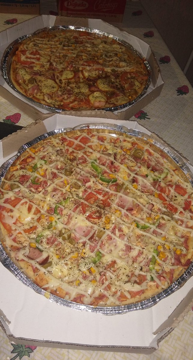 Soohsouz's tweet photo. Um pouco do meu trabalho 🥰  
Dá uma moral aí, galera! 😉💕
@jao_monlevade https://t.co/Lh62BirqU9