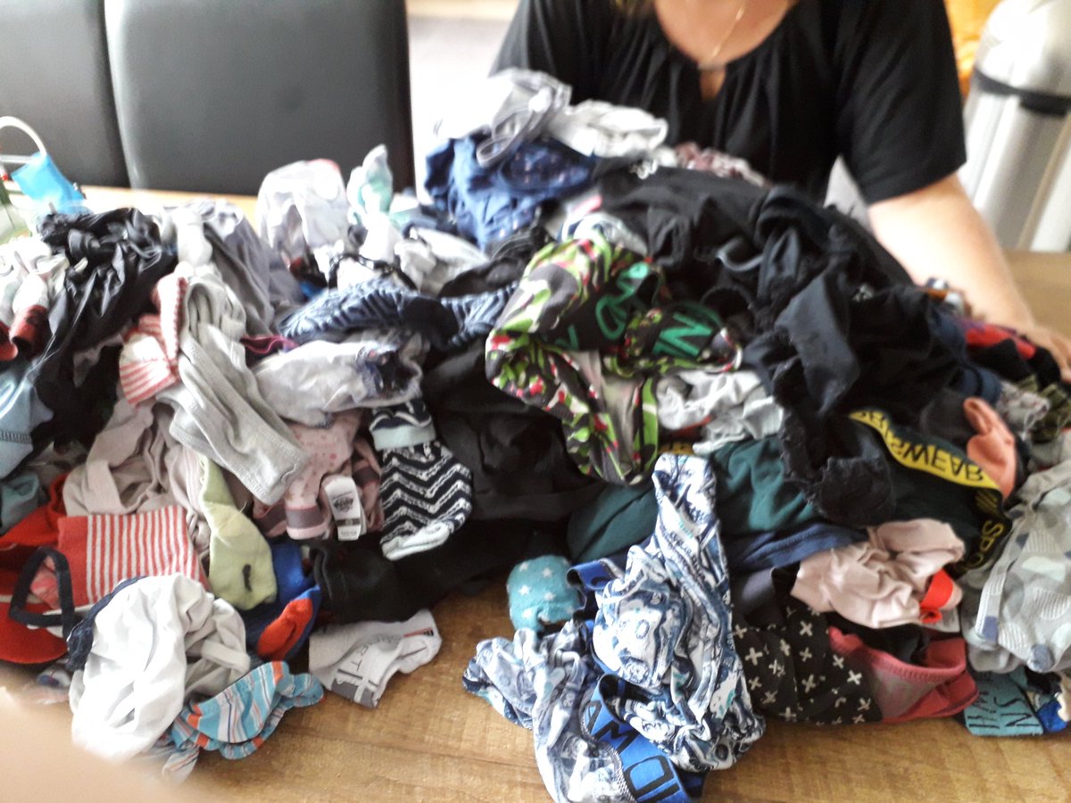 RobDekker79's tweet photo. Vandaag 9 jaar terug, een prachtige dag, de eerste kus met mn (Inmiddels) vrouw. De liefde groeide, net als de hoeveelheid was.... 😬 https://t.co/cizLZ4x2ME