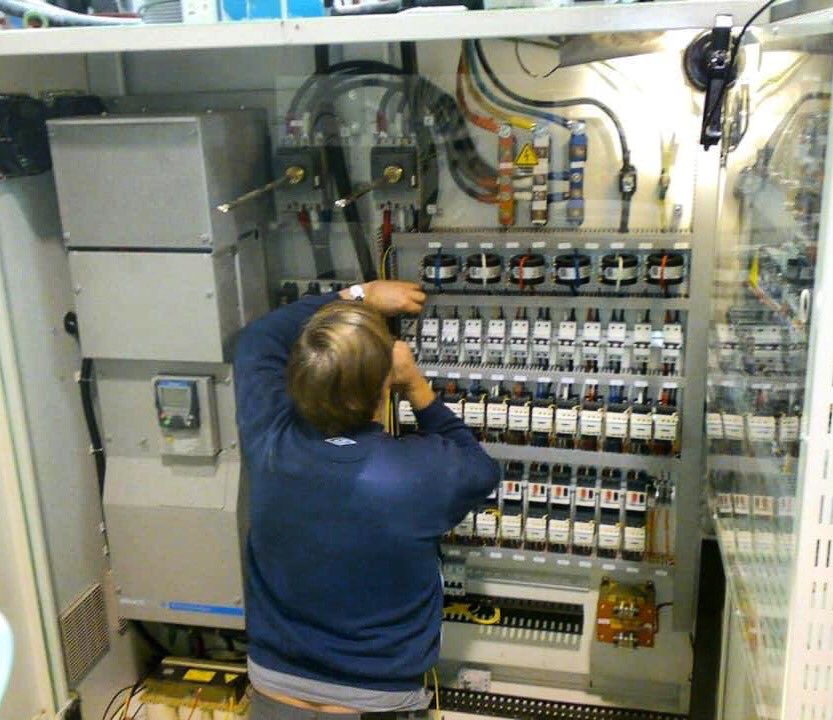 gkc_engineers's tweet photo. GKC specialise in industrial electrics including single &amp; three phase applications, control panel design, control panel manufacture &amp; the installation of Electrical Systems, Control Panels &amp; Machinery. 
We support but are not limited to, the manufacturing &amp; plastics industry. https://t.co/cZetER0qcq