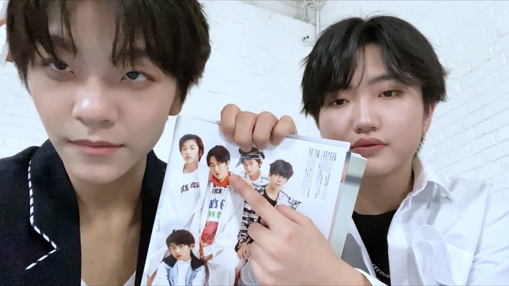 TorisawaGumi's tweet photo. (แปล)
🍩 คนนี้หล่อ
🦕 (ไม่ๆๆ) //ส่ายหน้า
เัเีีนีรส่สนย่ยยร
เขินแบบไม่มีอะไรกั้น😍😍😍
#Hanyu #Xinlong #LongHan #Hanlong https://t.co/26dUzbl5iS