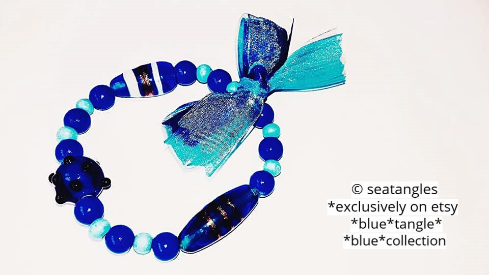 ShiniTingz's tweet photo. Really love this, from the Etsy shop seatangles. https://t.co/eMUI0aUGXa #etsy #beadedbracelet #simplebangle #simplebracelet #banglebracelet #elegantbangle #elegantbracelet #beadbracelet #beadjewellery #simplejewellery https://t.co/5ZtIeD6kpM