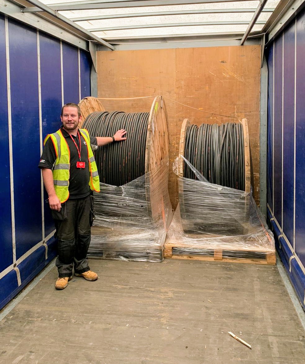 PointElectrical's tweet image. Thanks @Nexans_ for this delivery, now time for us to install this 2.5 Km of quality cable....
#datacentre @officialNICEIC #sparkslife