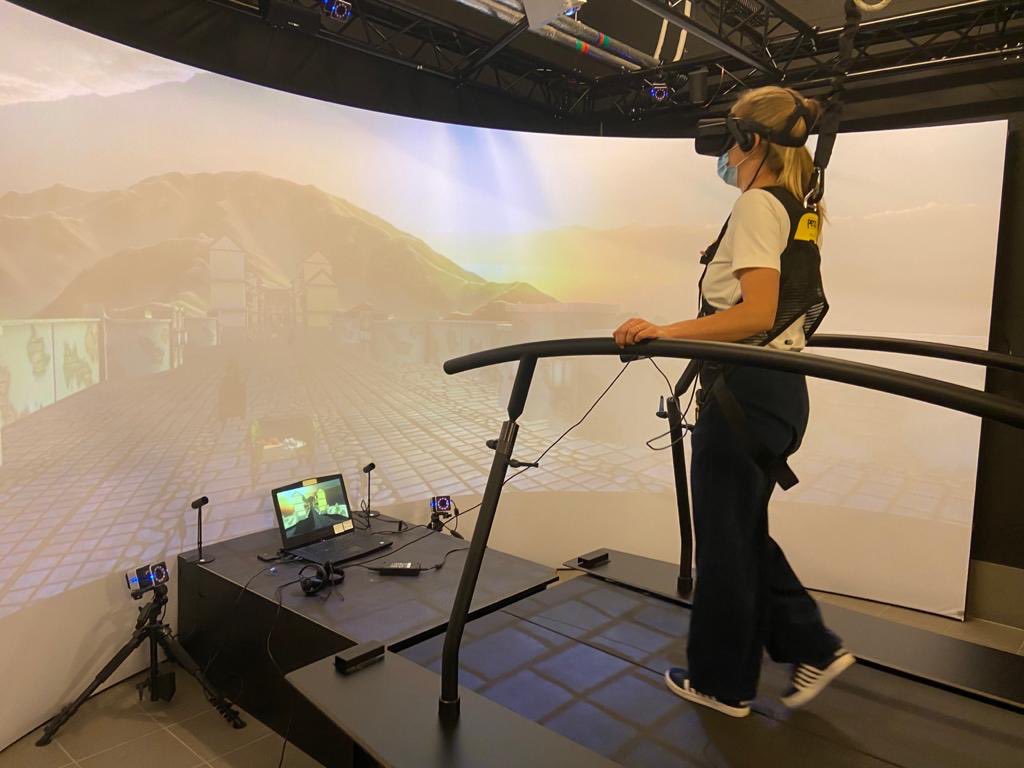 Bartemannekes's tweet photo. Prototyping a study on the Effect of modified optical flow in gait rehabilitation: Grail versus fully immersive VR. #smartplaceuzgent ⁦@RERE_Research⁩ ⁦@brubotics⁩ https://t.co/ashkxMLrX6