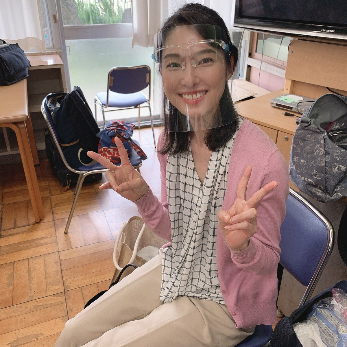 imkpdsng's tweet photo. 第4話ご視聴下さった皆さまありがとうございました😊
待機中は近未来な感じでした👓✨

#ＢＧ～身辺警護人～
#テレビ朝日
#仁科あい https://t.co/oGrpXdSPil