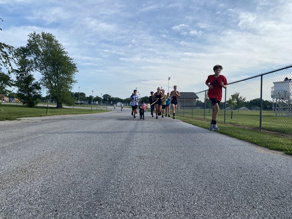 Really proud of our kiddos today!  They showed a lot of hard work, persistence, and toughness.  Let’s go!  #fultonhornetsxc #fultonproud <a href="/CoachHutchXC/">Doug Hutcherson</a> <a href="/FPSActivities/">Fulton Activities</a>