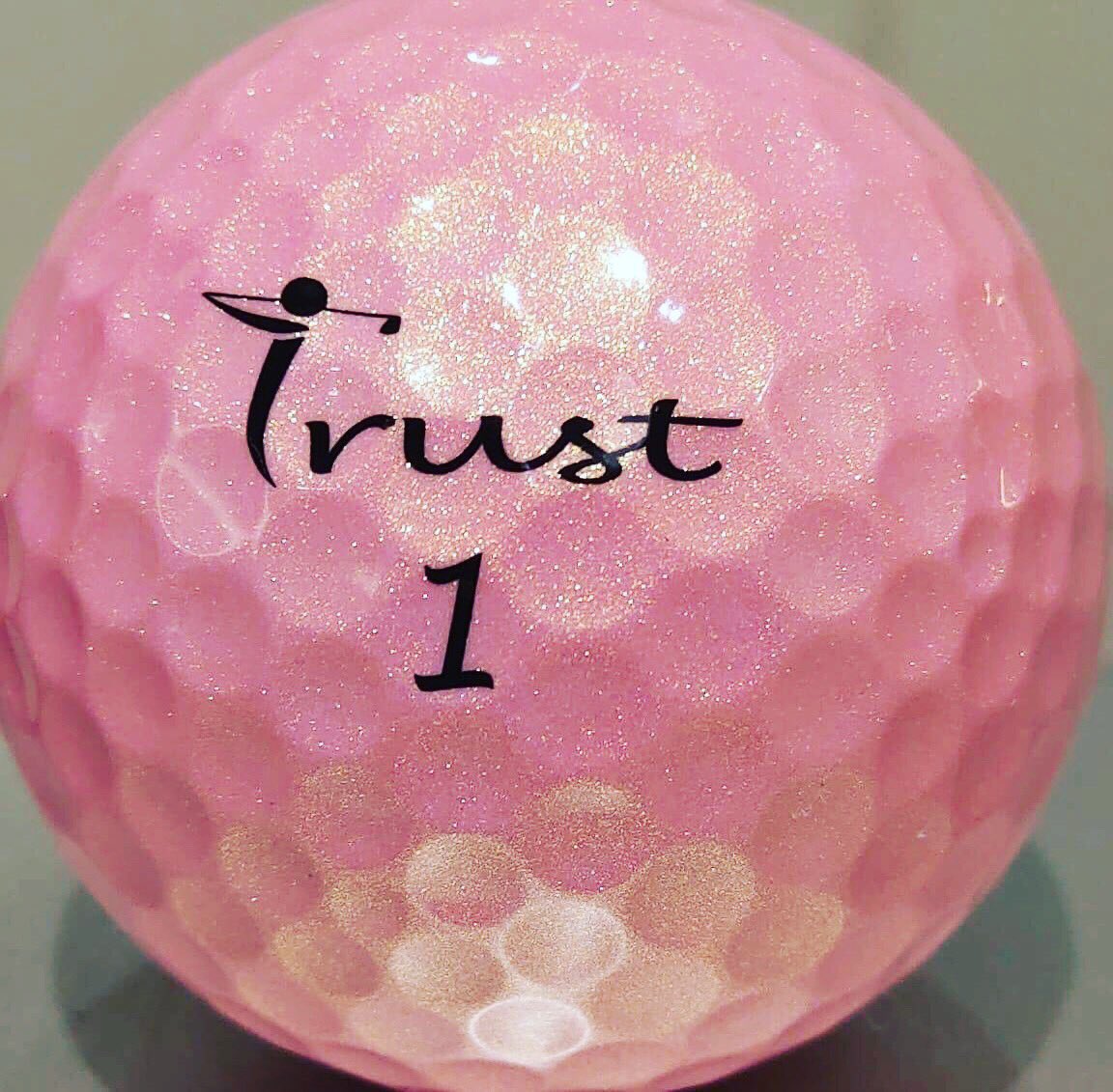 GolfTrust's tweet photo. Suggestion needed

Will you love this color of golf ball?

#trustrosa
#rosegold https://t.co/xVE0EOKE6o