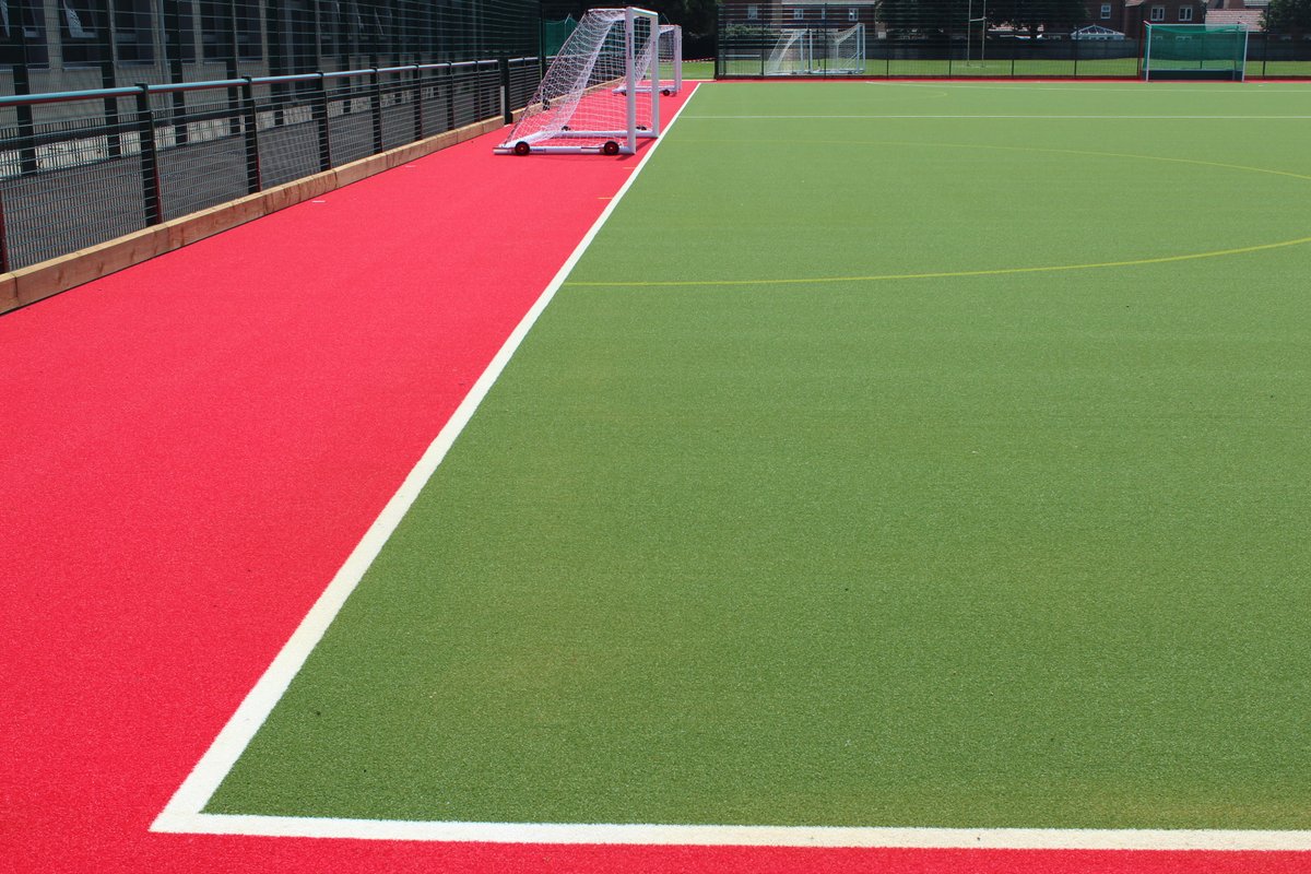 SmithSportsCivi's tweet photo. Some fantastic pictures taken of the new MUGA recently completed at Bourne Grammar School. 🟢🔴Keep an eye out for the news story coming soon...👀#teamSmith #itswhatwedo #theverybestofBritish https://t.co/EwqFuvktf3