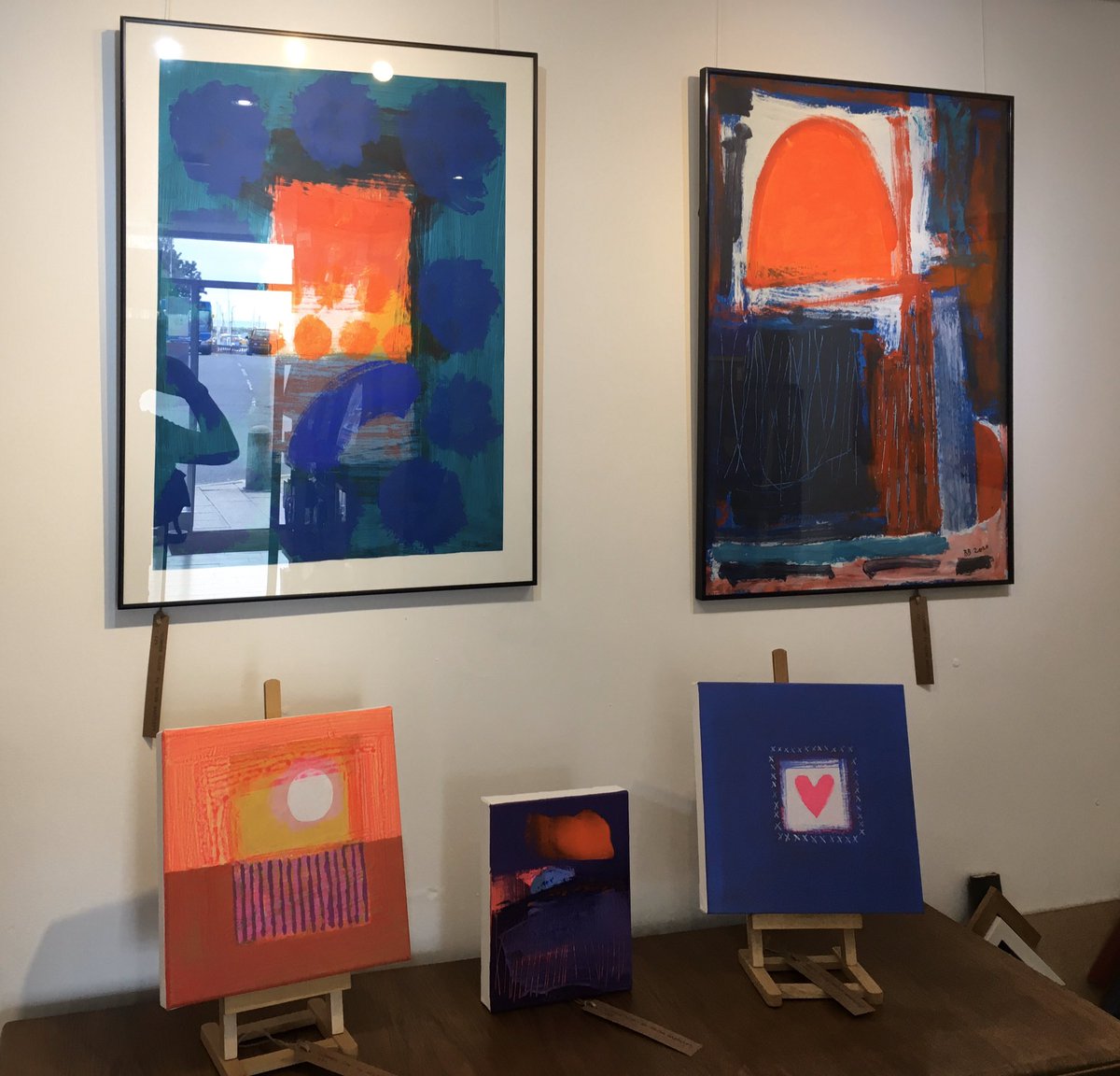 Brian Bartlett’s Exhibition of bright, vibrant work is now on show in our gallery for 2 weeks. We are currently open from 10.00 to 15.00hrs #brianbartlett #art #acrylicpainting #artexhibition #ramsgate #kentartists #mcgillanandwoodell