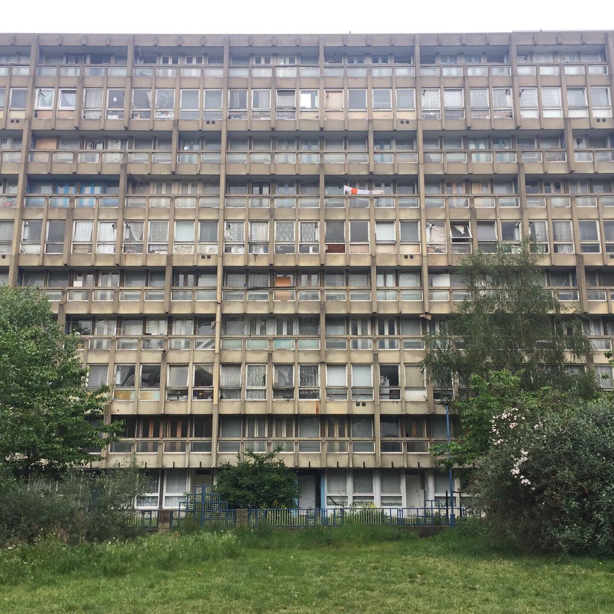 There is an assault on the finest post-war architecture happening now on a scale equal to if not exceeding the assault on Victorian architecture in the post-warperiod - often its ideological driven, but sometimes just carelessness. We will regret it. Join the  @C20Society.