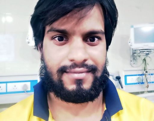 ଯୁବ ସମାଜସେବୀ ଆଦିତ୍ୟଙ୍କ ମୃତ୍ୟୁ ଘଟଣା ପରେ ଯେଉଁଭଳି ଭାବେ ରାଜ୍ୟର ଗଣମାଧ୍ୟମ ପ୍ରତିନିଧି ମାନେ ତାଙ୍କର ପତ୍ନୀଙ୍କୁ ବାରମ୍ବାର ଭେଟି ପ୍ରଶ୍ନବାଣରେ ବ୍ୟସ୍ତ କରୁଛନ୍ତି ତାହା ତାହା ଗ୍ରହଣୀୟ ମନେହେଉ ନାହିଁ । ପୋଲିସ ତାର ତଦନ୍ତ କରୁ- ଉଭୟ ସମାଜ ଏବଂ ଗଣମାଧ୍ୟମ ସମ୍ବେଦନଶୀଳ ରହୁ #ଦାୟିତ୍ୱବାନସମାଜ
#ଦାୟିତ୍ୱବାନଗଣମାଧ୍ୟମ