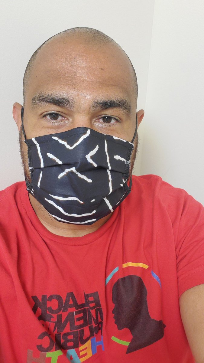 At follow up visit with ma 8 weeks post knee arthroscopy. Thanks <a href="/VennyEtienne/">Venny Etienne</a> for the stylish <a href="/levenity/">L E V E N I T Y</a> mask that allows me to affirm public health science AND be fashionable doing it!!
#COVIDー19 
#ThursdayThoughts 
#Blackmeninpublichealth