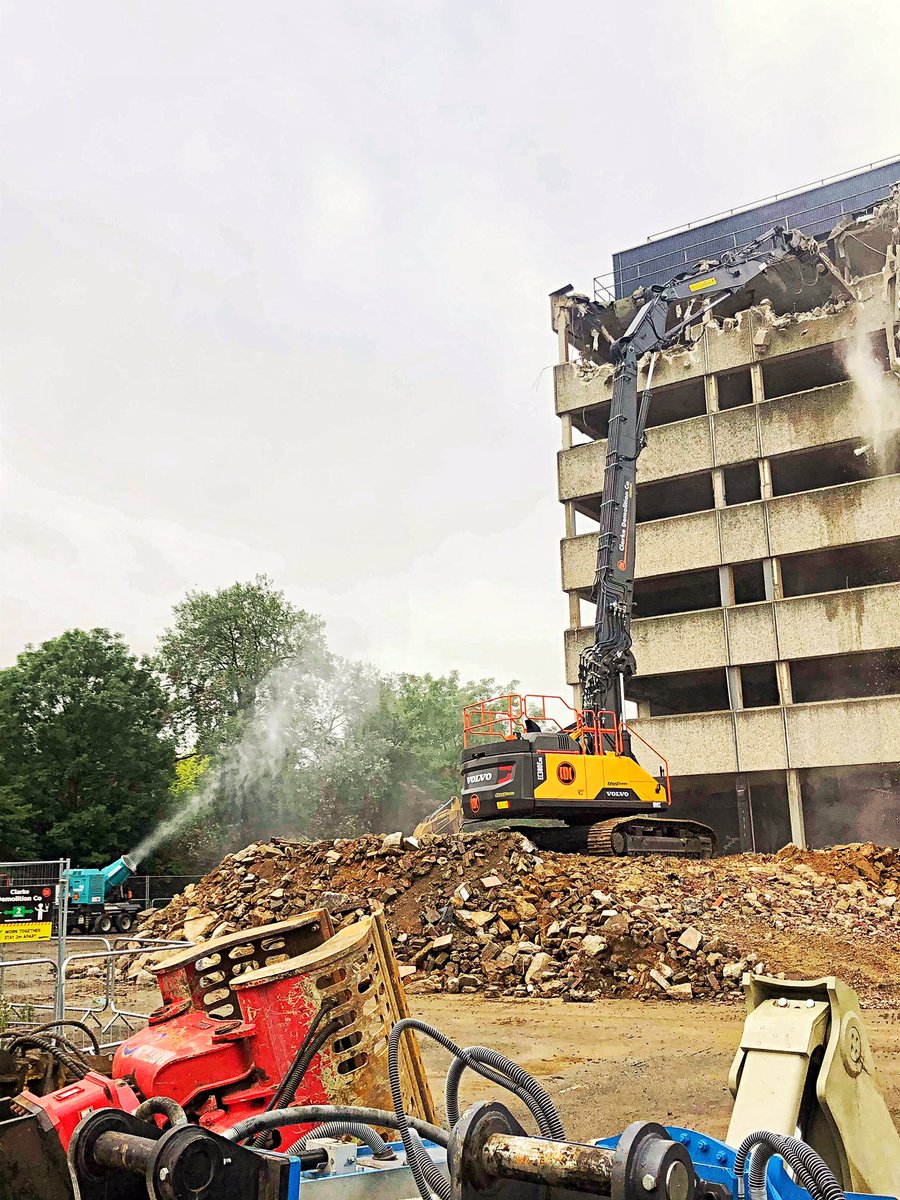 It’s demolition time <a href="/CDC_Demolition/">CDCDemolition</a> <a href="/tru7group/">Tru7 Group</a> <a href="/Guynicholls7/">Guy Nicholls</a> <a href="/tm__33/">Tony Marshall</a> <a href="/JakeNicholls45/">Jake Nicholls</a> <a href="/Chinny63549321/">Chinny</a> <a href="/mark65re/">mark emeny</a> <a href="/DavidClarkeCDC/">David Clarke</a> <a href="/whipstreet/">Whip Street Motors</a> #highreach #nfdc