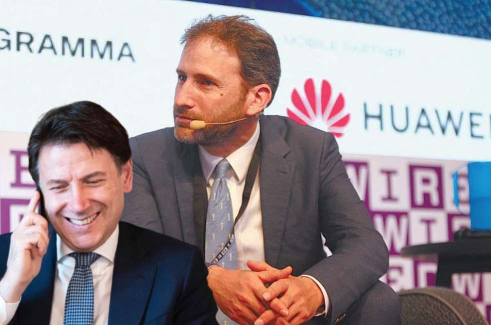 NazionalP's tweet photo. Se volete  fare gli interessi del vostro  paese cari @matteosalvinimi  @GiorgiaMeloni occupatevi degli affari del lobbista #Casaleggio visto il suo grande amore per la #Cina e per #Huawei

@Agenzia_Ansa @Agenzia_Italia https://t.co/0p34I15ZCd