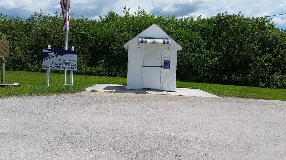 rv_wanderer's tweet photo. The smallest pist office in the US  , highway 41 thru the everglades https://t.co/GfWA1npKdC
