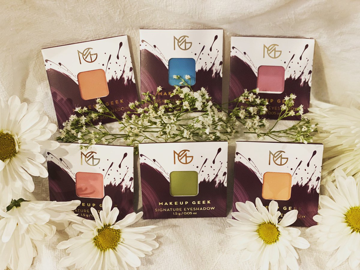 aamyie's tweet photo. Looking forward to playing with the six new @makeupgeekcosmetics shadows. #mglavendardreams #mgbellini #mgminttobe #mgcodeblue #mgprettyinpink #mgcottoncandy #makeupgeek #makeupaddict #makeupobsession #makeupgeekeyeshadows #eyeshadow #eyeshadows #makeupgeekaddict #mgtruecolors https://t.co/dwqB4JUnbt