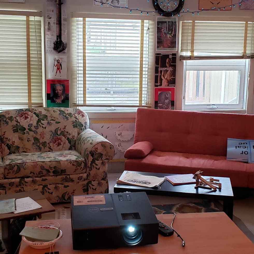 MDMoore23's tweet photo. I tried to make my room as much of a place of comfort as possible. All that is changing, at least physically in the age of COVID. #stepintoci https://t.co/OwBbRbssjA