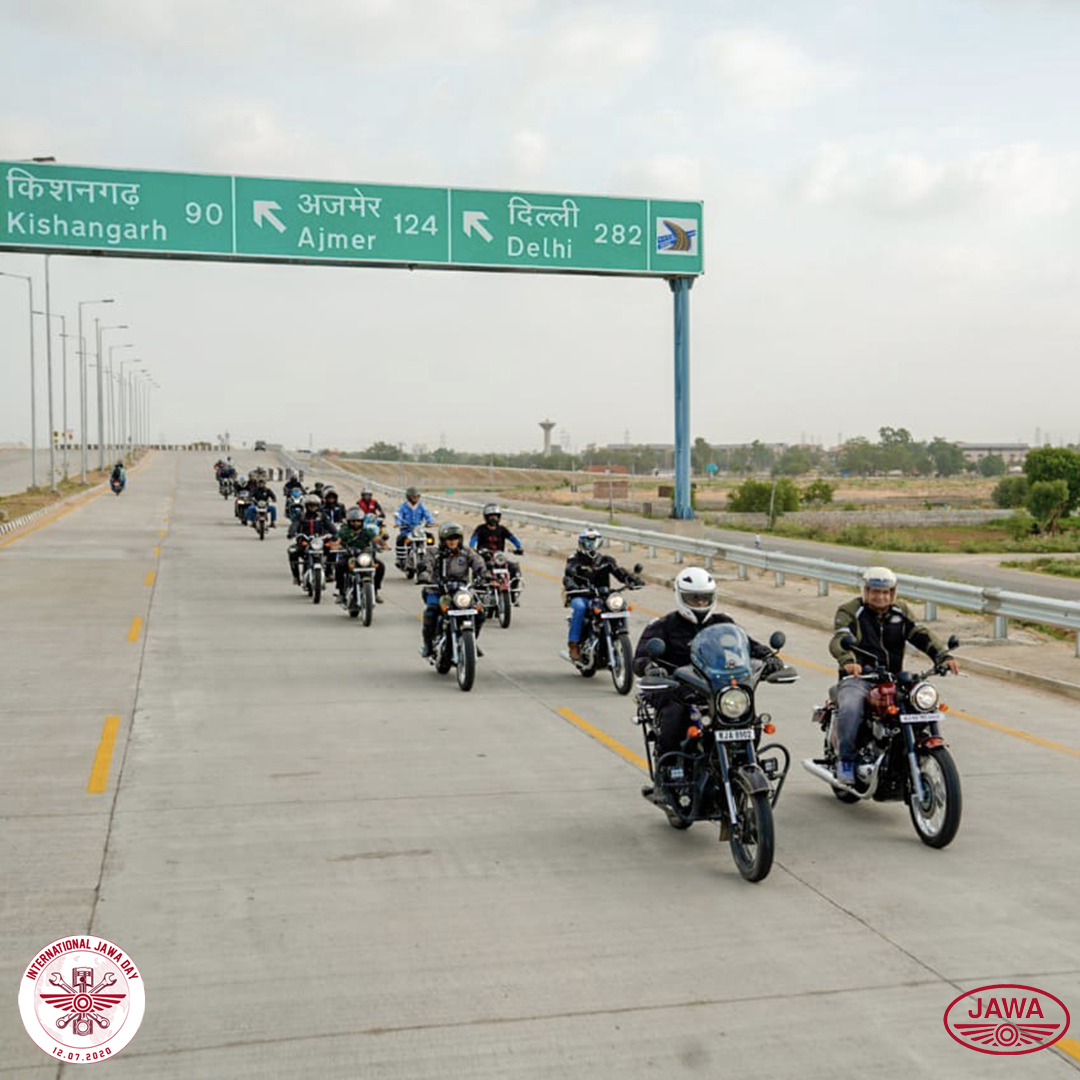 As we gear up for another great International Jawa Day,  here’s a #throwback to #IJYD2019. The #Kommuniti and Jawa & Yezdi Clubs of India have designed a stellar line-up for this year’s special online edition of #InternationalJawaYezdiDay. 
@jawaday2020 

#jawaday2020 #IJD2020