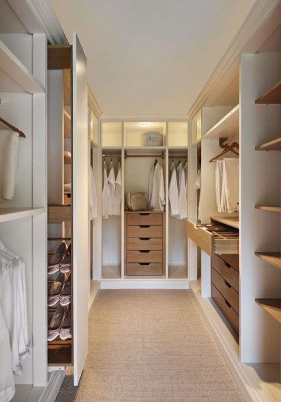 ثريد اليوم 👗 عن غرفة الملابس Dressing Room قياسات، اشكال، جماليات