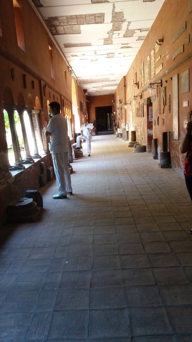 NazionalP's tweet photo. @mara_carfagna Quelle che racconti sono fesserie sapendo  nessun regolamento è cambiato quindi ci sarebbe il controllo di Bruxelles e in Italia sappiamo bene che fine fanno i soldi.

Questo è un ambulatorio romano Guarda che bellezza eppure la sanità per decenni è stata presa a calci https://t.co/tmEzmLsLri