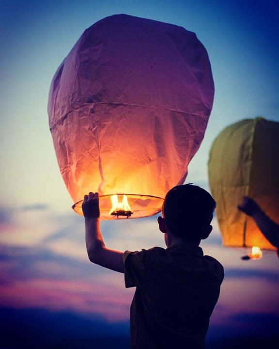 SpherEAccompag1's tweet photo. "Croire en l'avenir et aux jours meilleurs". 
S p h e r E Accompagnement© est ouvert tout l'été pour accompagner les parents, les enfants et les professionnels de la petite enfance. #Strasbourg #basrhin #accompagnement #parents #enfants #eaje #action https://t.co/gojL7IAlx7
