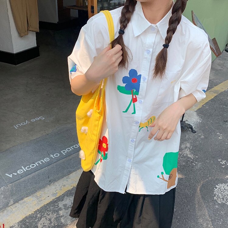 ClosyStuffy's tweet photo. ♡#พร้อมส่ง♡ #cp90 เสื้อเชิ้ตคอปกสีขาว ลายกราฟฟิค ผ้าคอตตอนผสมโพลีอีสเตอร์🧸Price: 350฿

ขนาด : รอบอก46 ยาว26 ไหล่กว้าง21 รอบรักเเ��้20 แขนยาว10 รอบเเขน16 https://t.co/j8AVCmxgSF