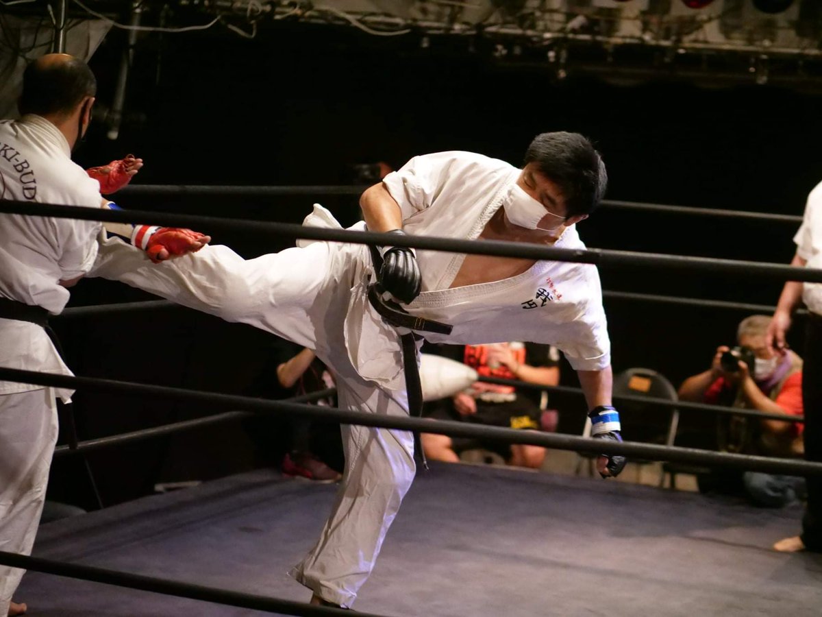 photography_xj's tweet photo. Facebookへ次のアルバムを作成しました(公開範囲(公開)238枚)
2020年7月4日 IMPACT.13 @#王子ベースメントモンスター 大会
<第3試合 スピリットカラテ無差別級(2分1R)>
中川達彦 vs大野満
https://t.co/hxULmt7O56
#IMPACT
#IMPACT13
#20200704IMPACT
#01FBアルバム https://t.co/rXtuDyfSJ7
